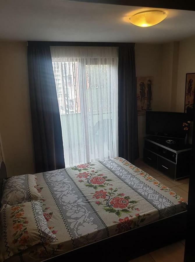 Nick Apartments 마마이아 외부 사진